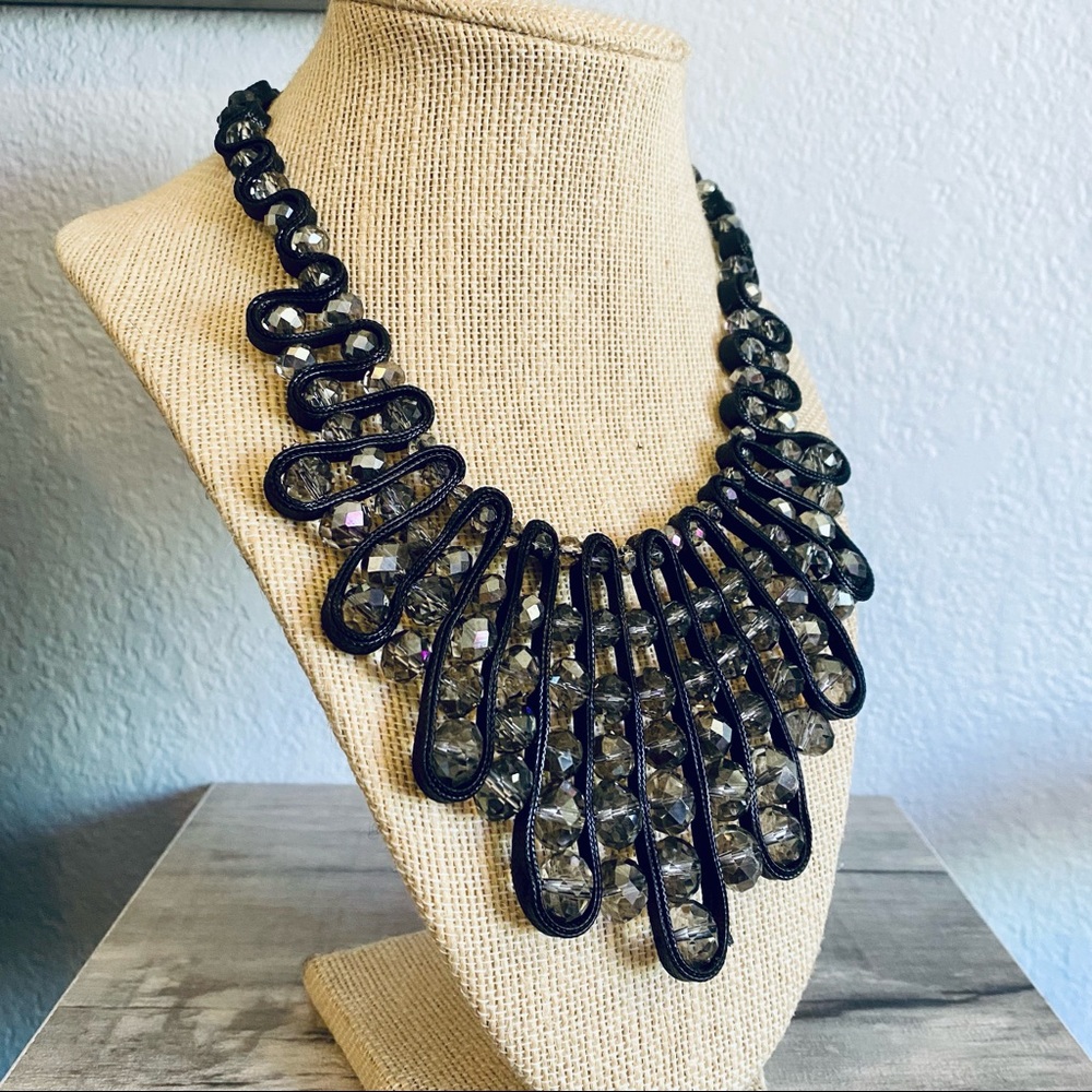 Gorgeous gray beaded necklace